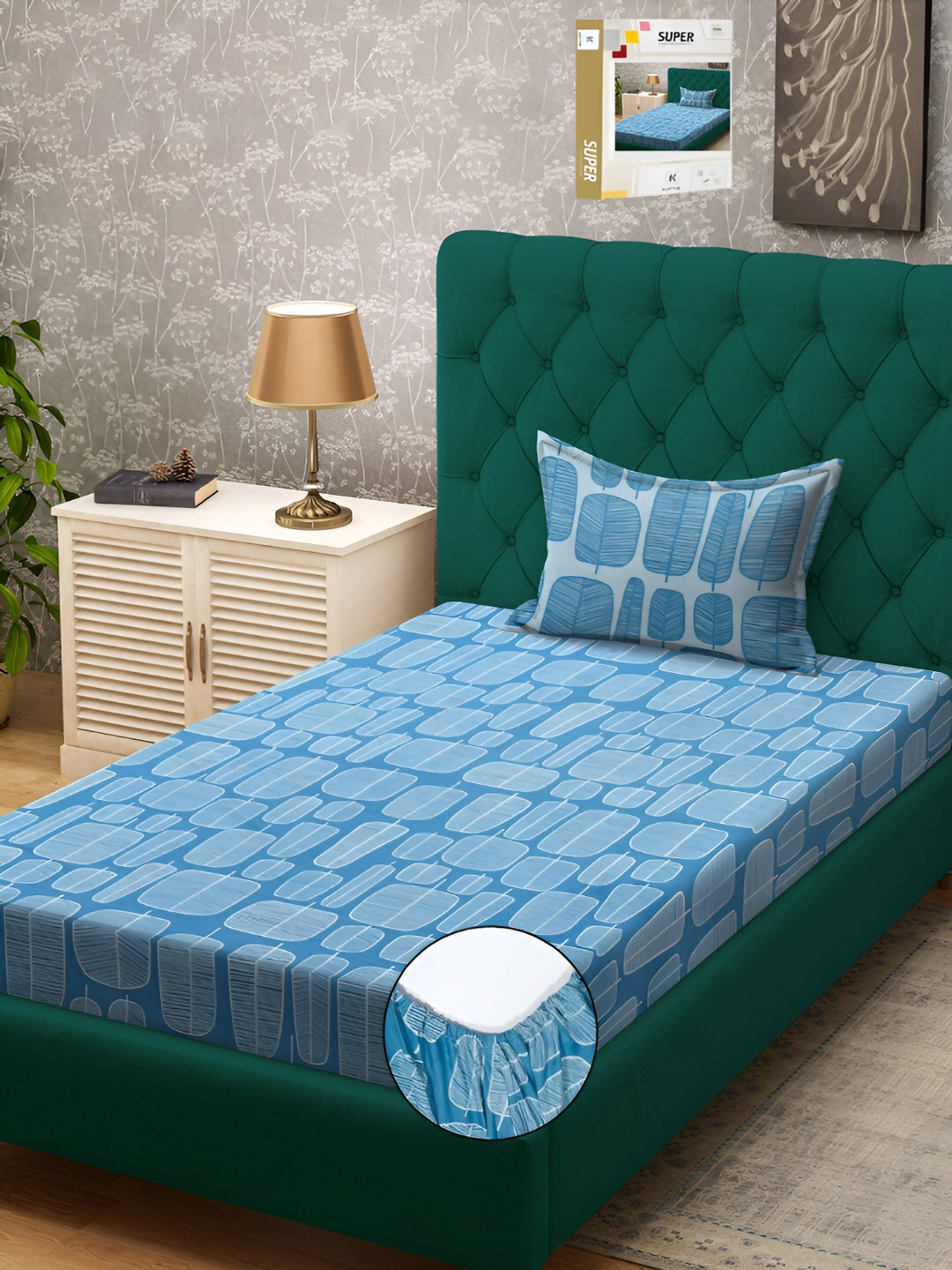 

KLOTTHE Turquoise Blue Geometric Printed Fitted 300TC Single Bedsheet With Pillow Cover
