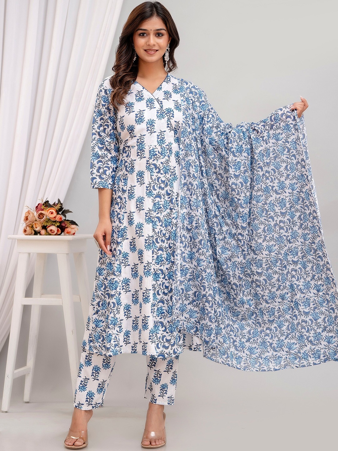

BAIRAJ Floral Printed Anarkali Kurta ,Trousers & Dupatta, White