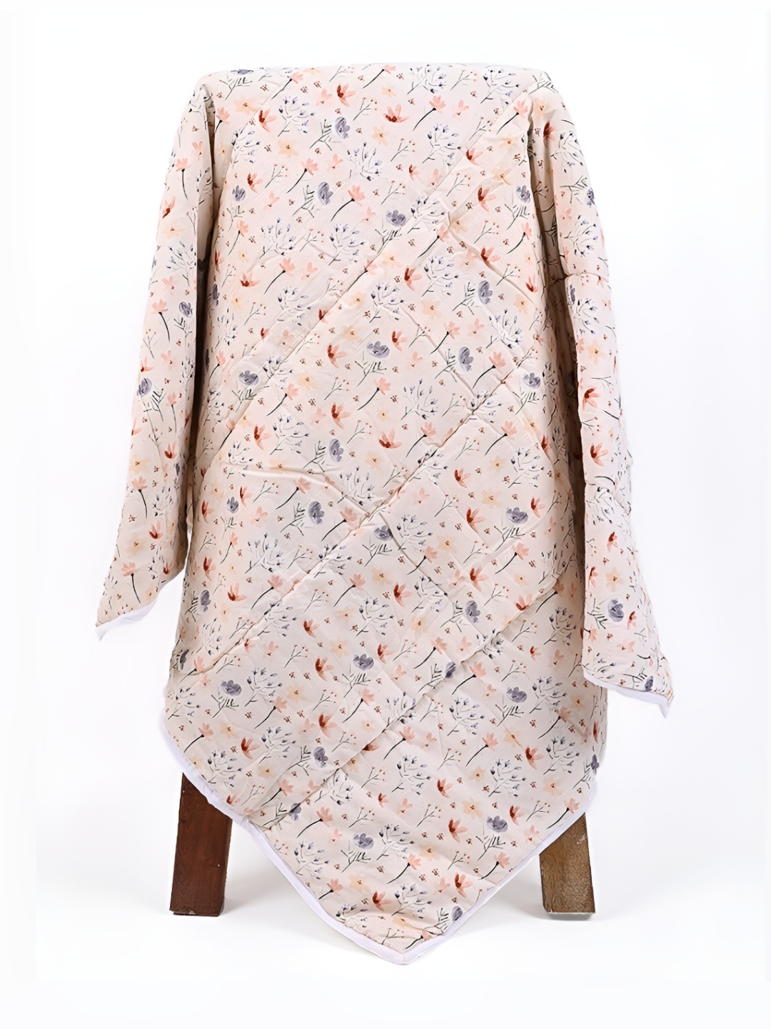 

Moms Home Peach & Grey Floral AC Room 300 GSM Single Bed Quilt