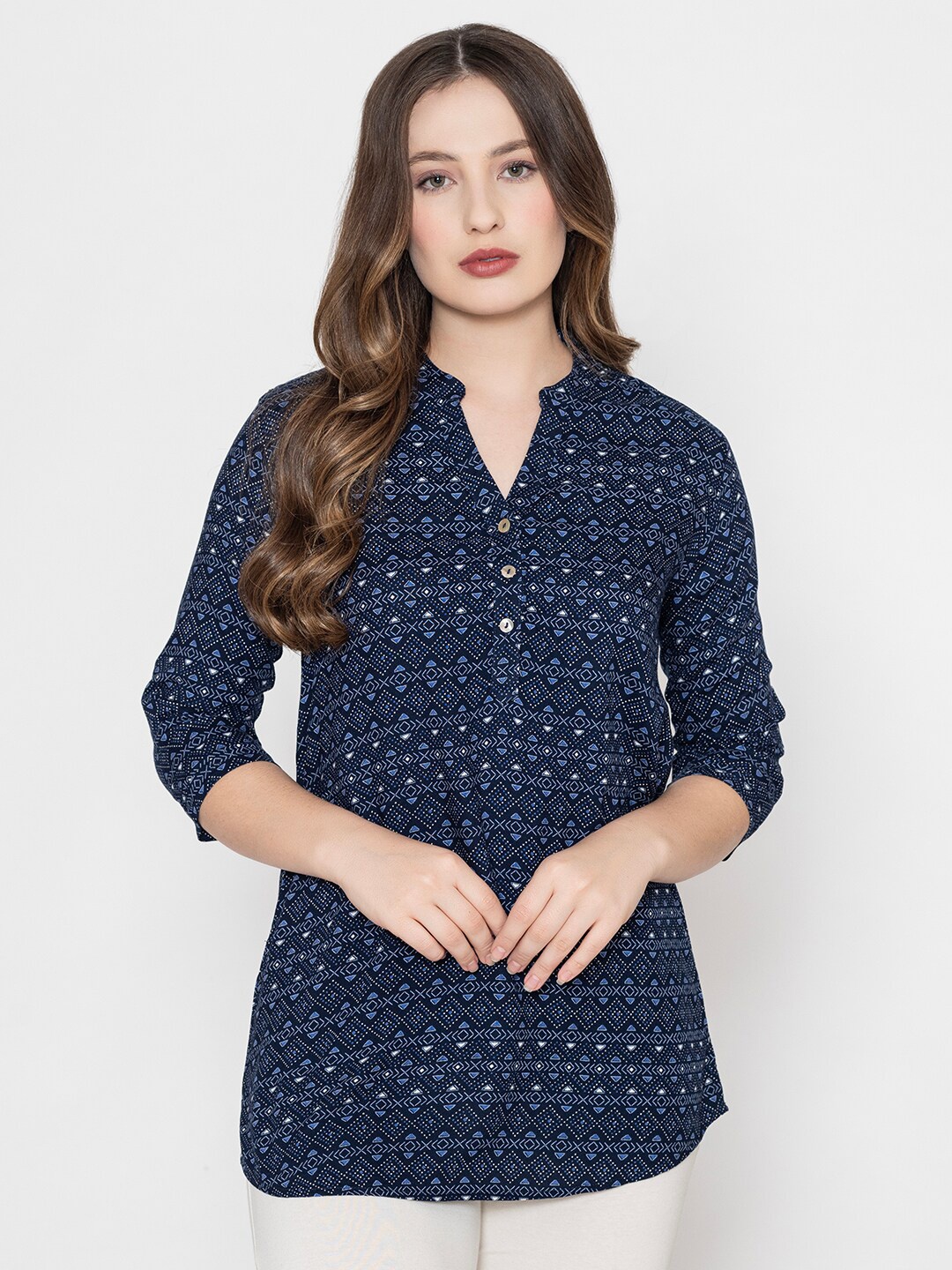 

Bonjour Rayon Geometric Printed Kurti, Navy blue