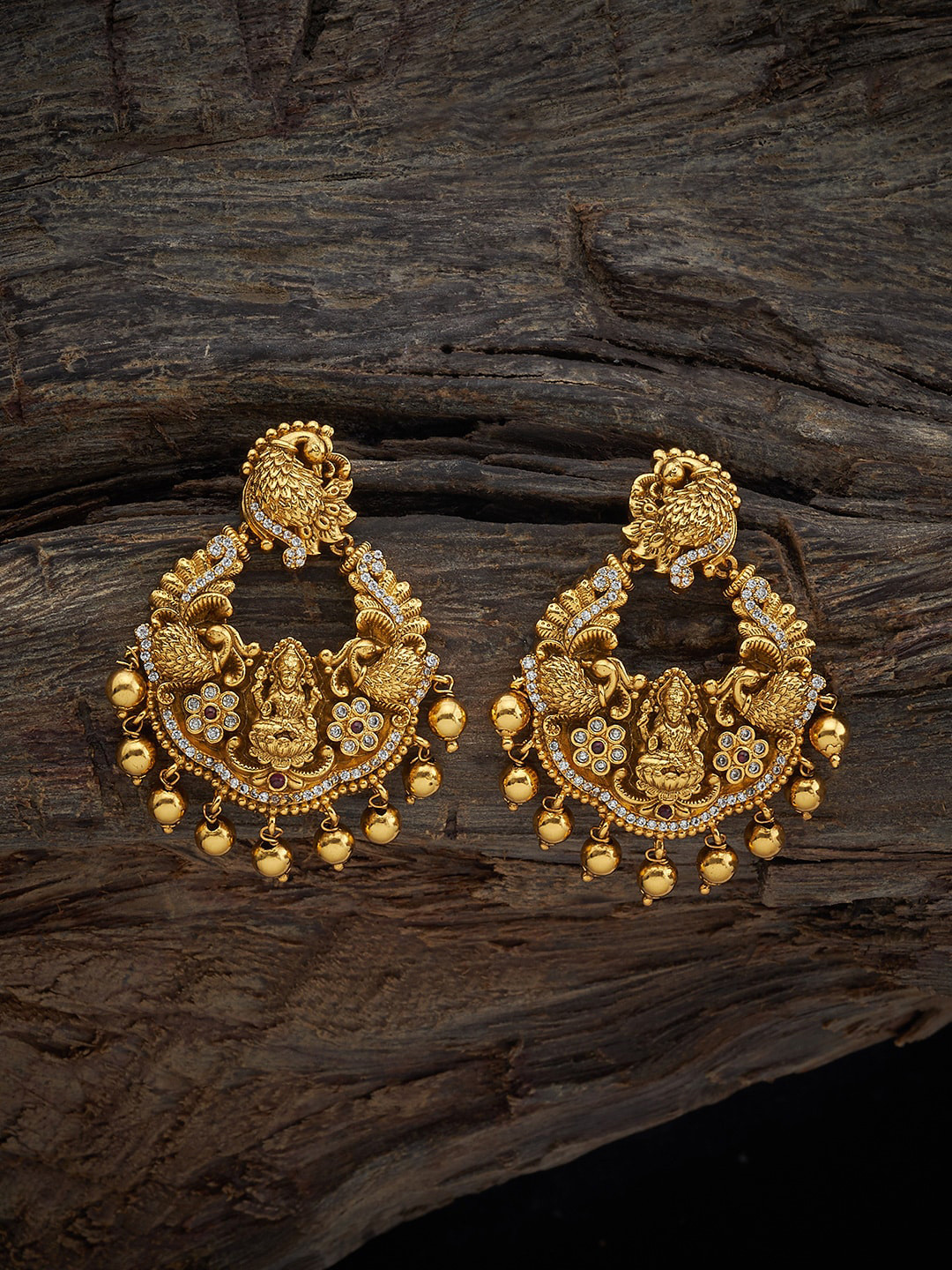 

Kushal's Fashion Jewellery Gold-Plated Stones Studded Floral Drop Earrings