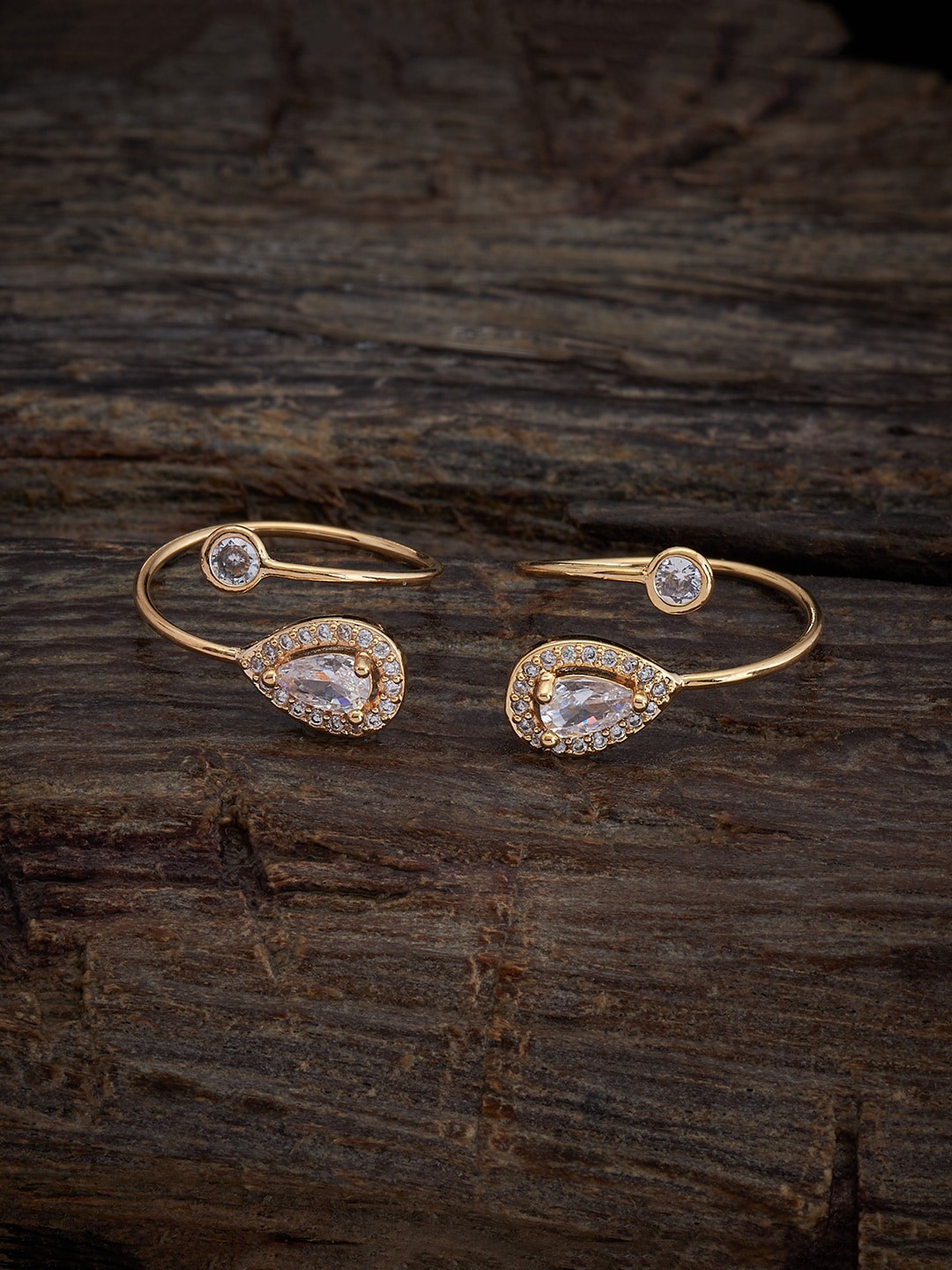

Kushal's Fashion Jewellery Gold-Plated CZ-Stone Studded Toe Rings