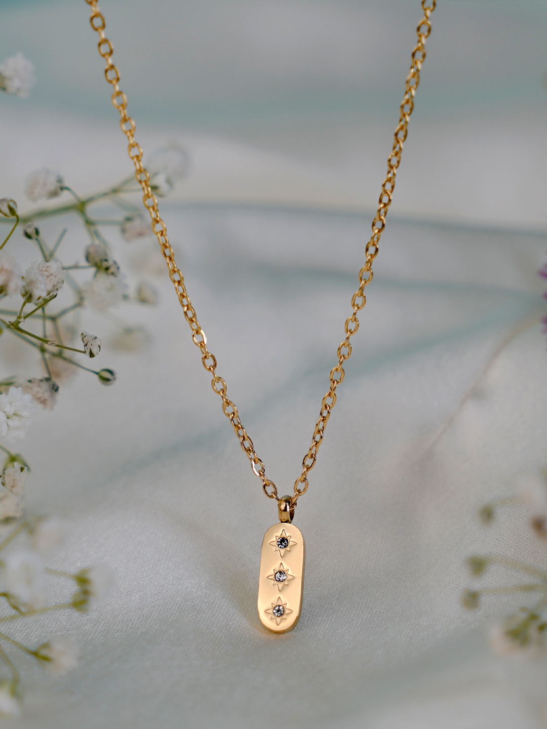 

SWASHAA 18K Gold-Plated Stone-Studded Stainless Steel Necklace