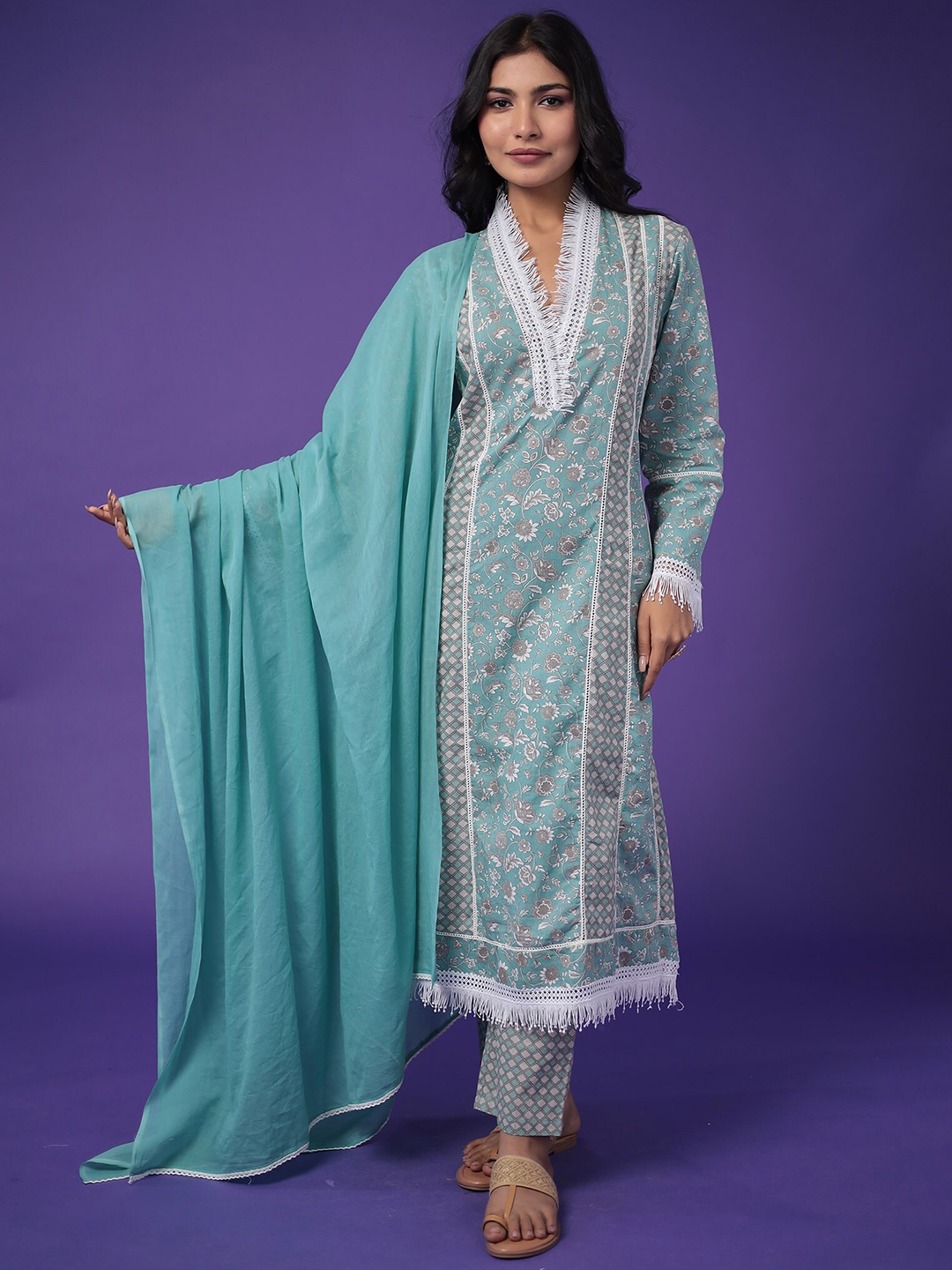 

ZARI Floral Printed Regular Pure Cotton Kurta with Trousers & With Dupatta, Green