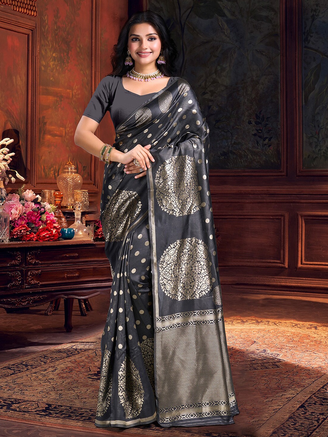 

V3 FASHION STUDIO Ethnic Motifs Zari Art Silk Banarasi Saree, Black