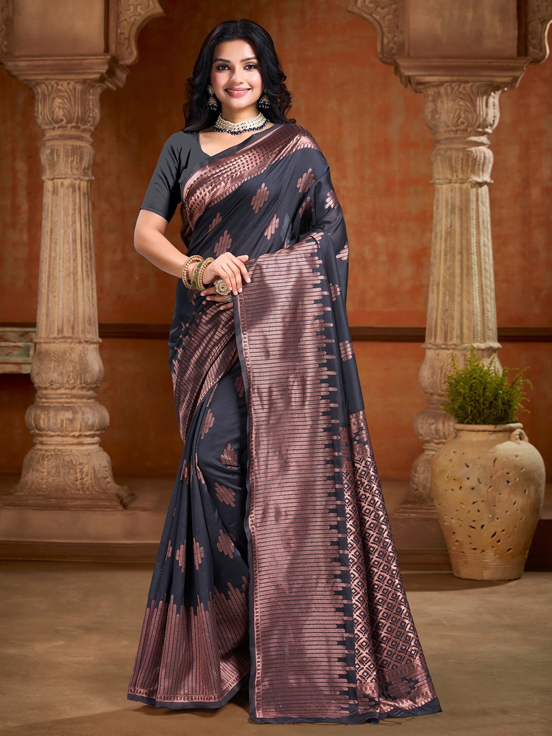 

V3 FASHION STUDIO Ethnic Motifs Zari Art Silk Banarasi Saree, Black