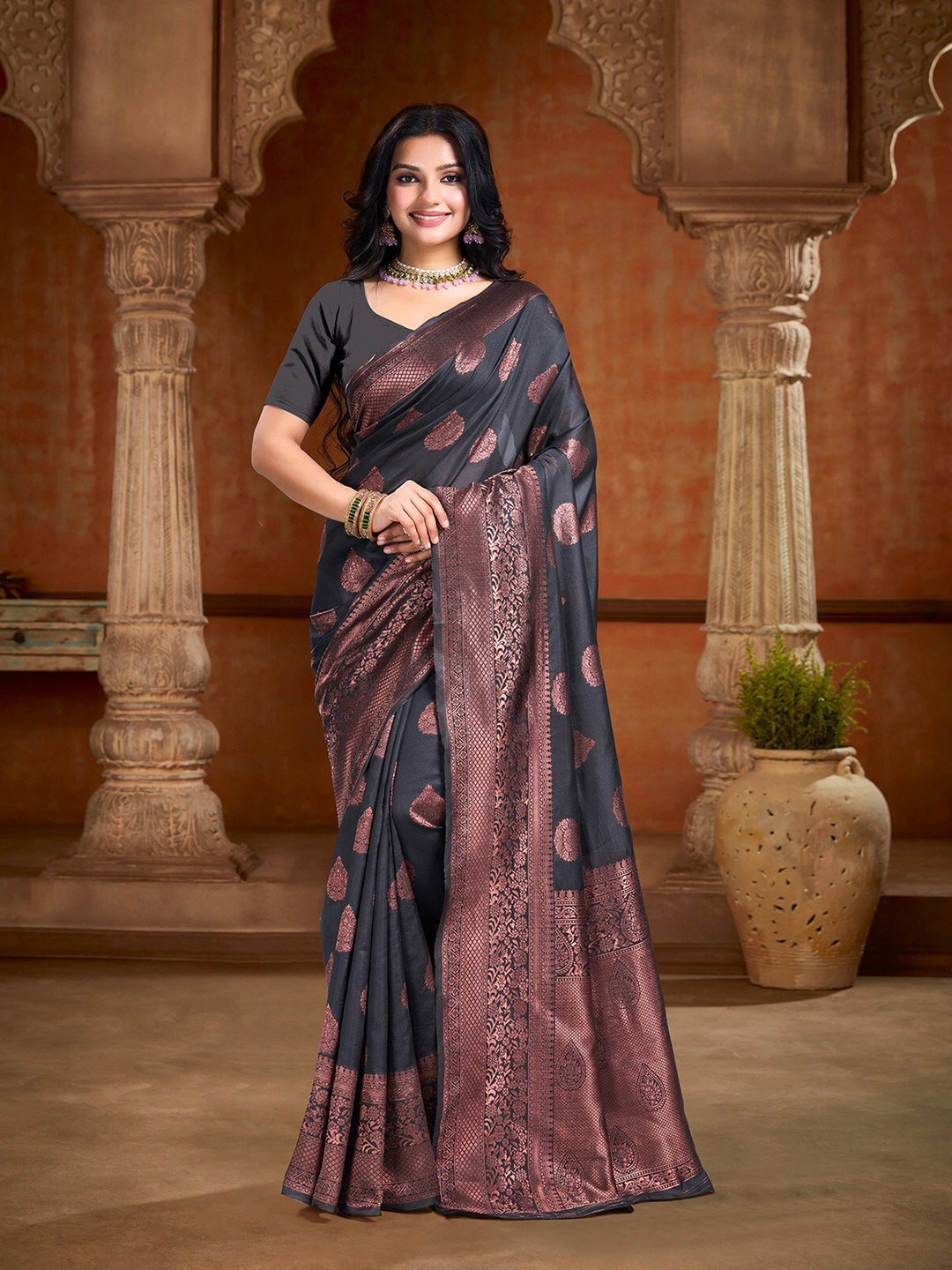 

V3 FASHION STUDIO Ethnic Motifs Zari Art Silk Banarasi Saree, Black