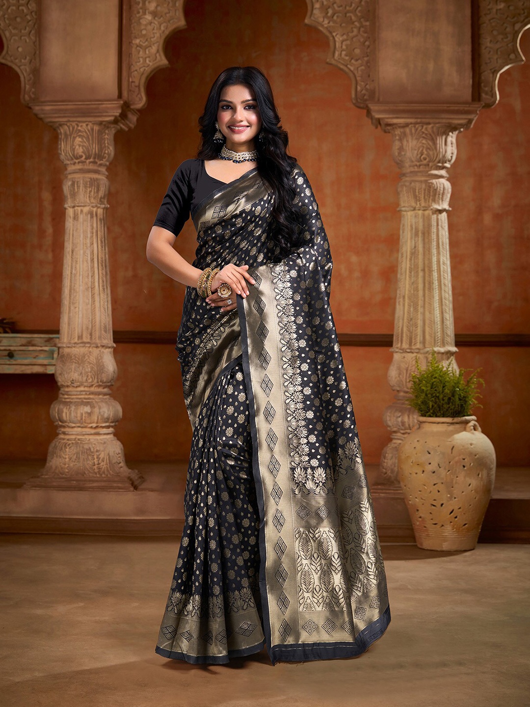 

V3 FASHION STUDIO Ethnic Motifs Zari Art Silk Banarasi Saree, Black