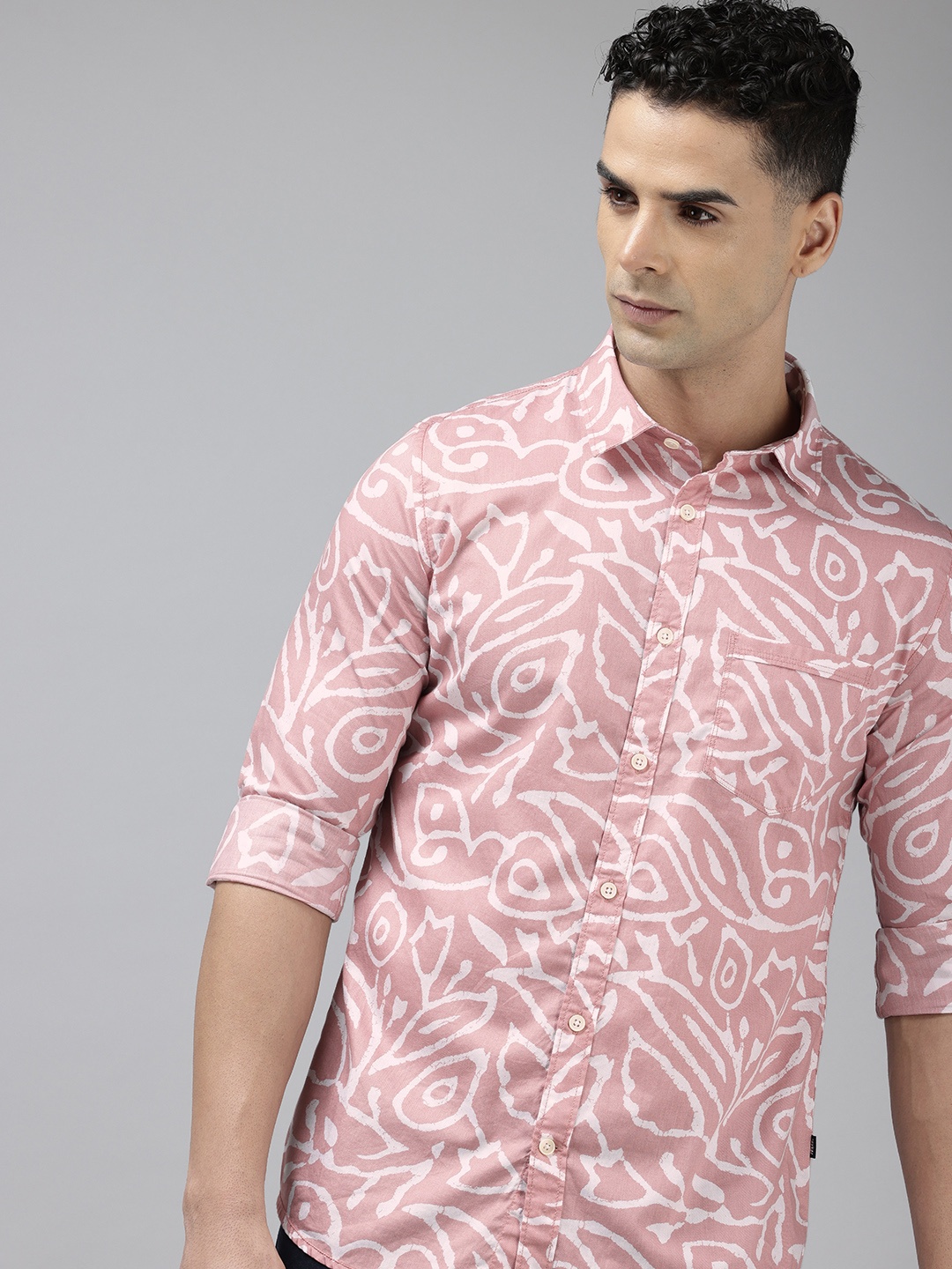 

SPYKAR Geometric Printed Opaque Pure Cotton Casual Shirt, Pink