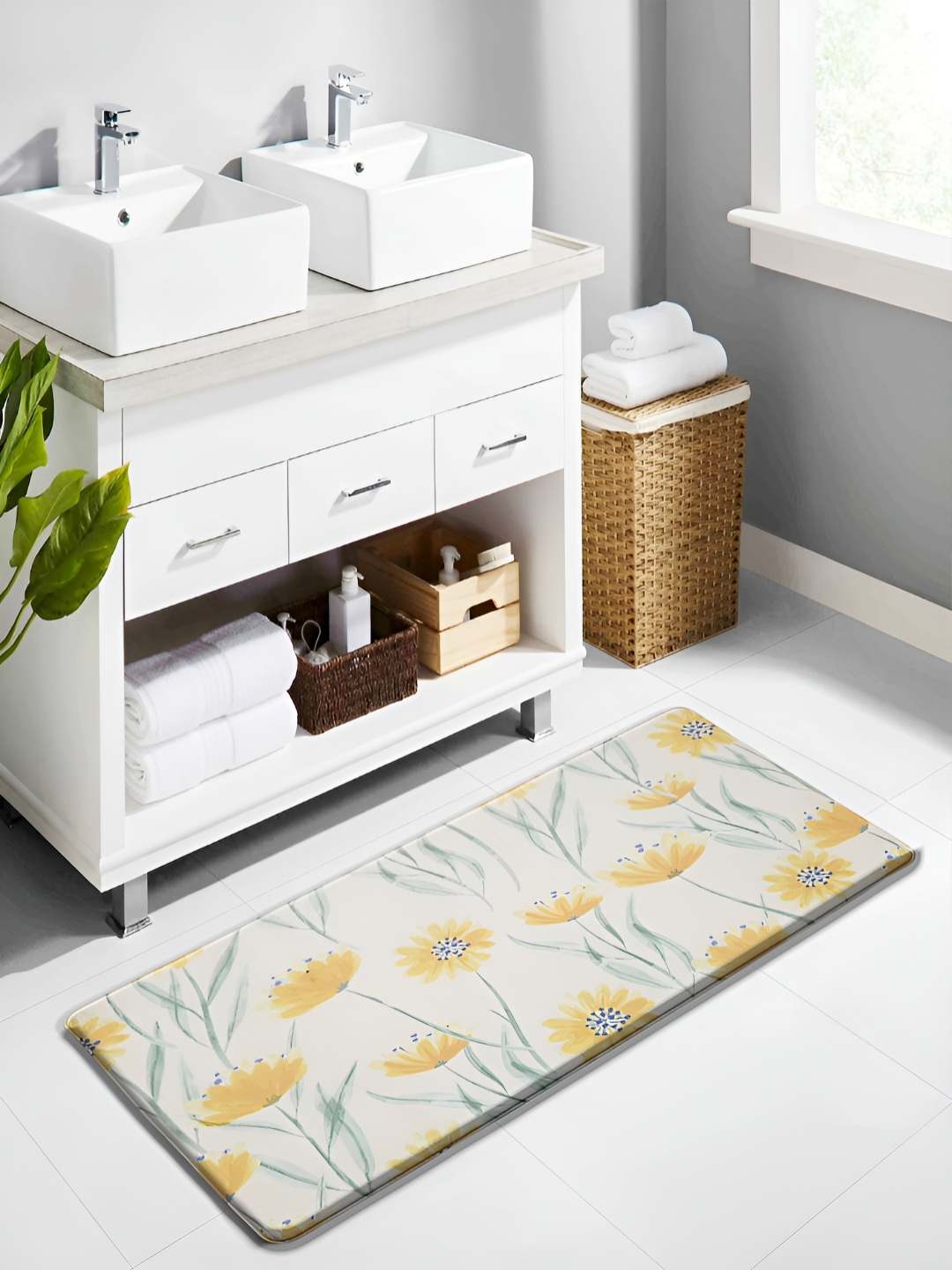 

LUXEHOME INTERNATIONAL Taupe Waterproof Floor Runner