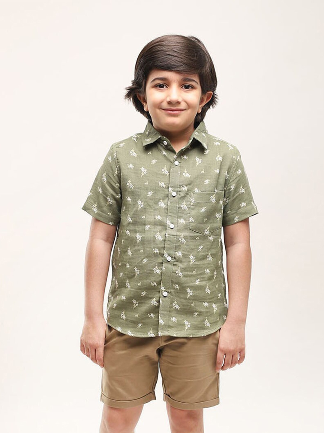 

Biglilpeople Boys Printed Spread Collar Pure Cotton Shirt & Short Clothing Set, Green