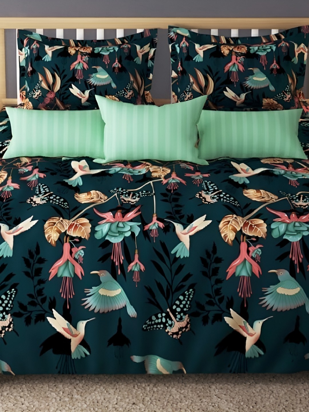 

Laying Style Green & Pink 4 Pieces Floral Printed Double King Bedding Set