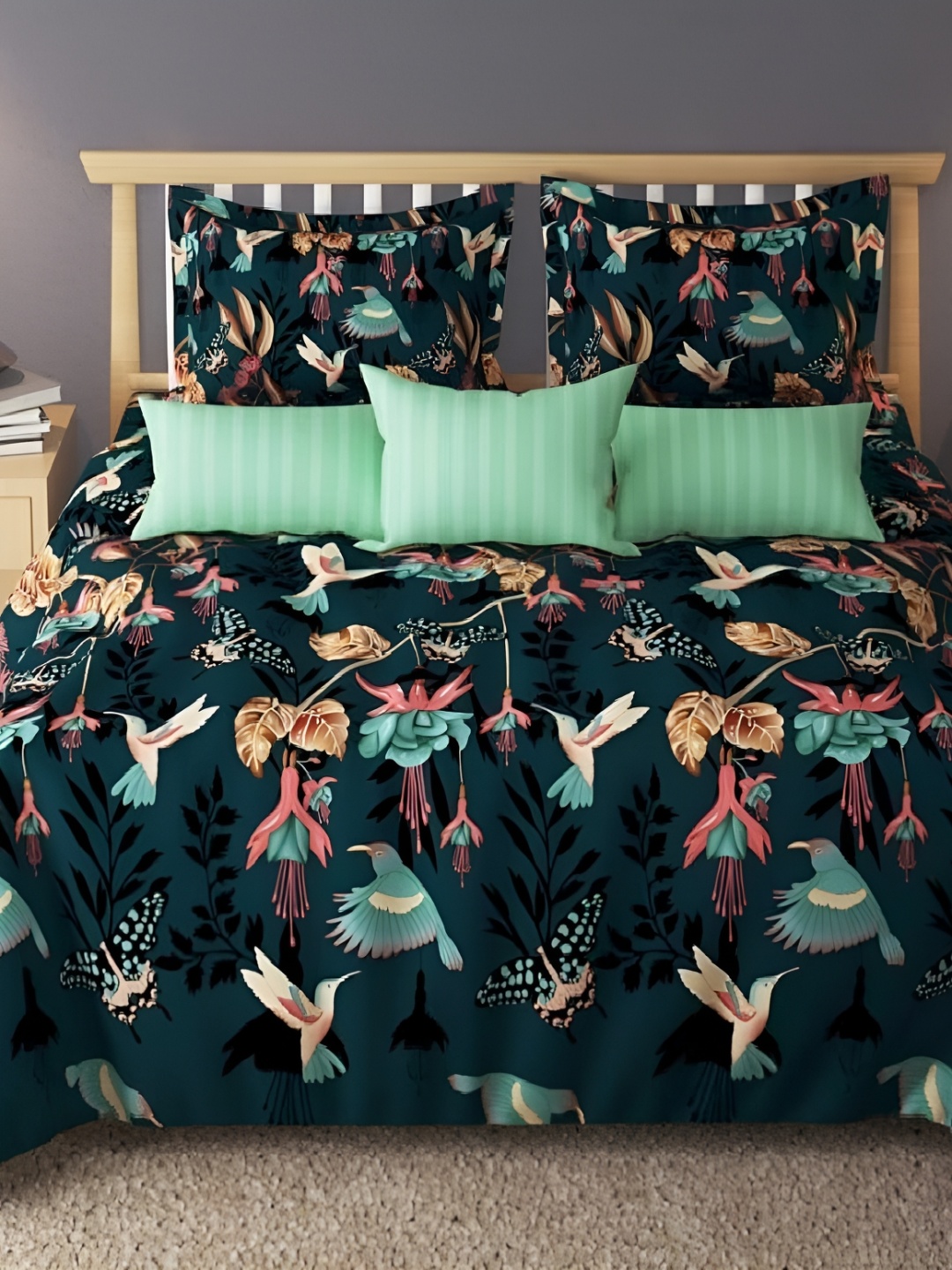 

Laying Style Green & Pink 4 Pieces Floral Double King Bedding Set