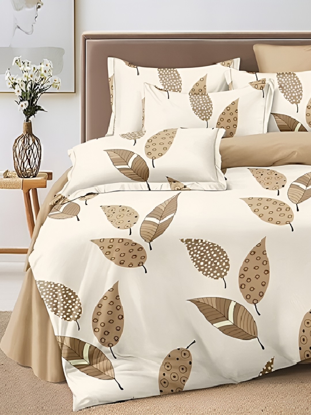 

Laying Style Beige Floral 4 Pieces Floral Printed Double King Bedding Set