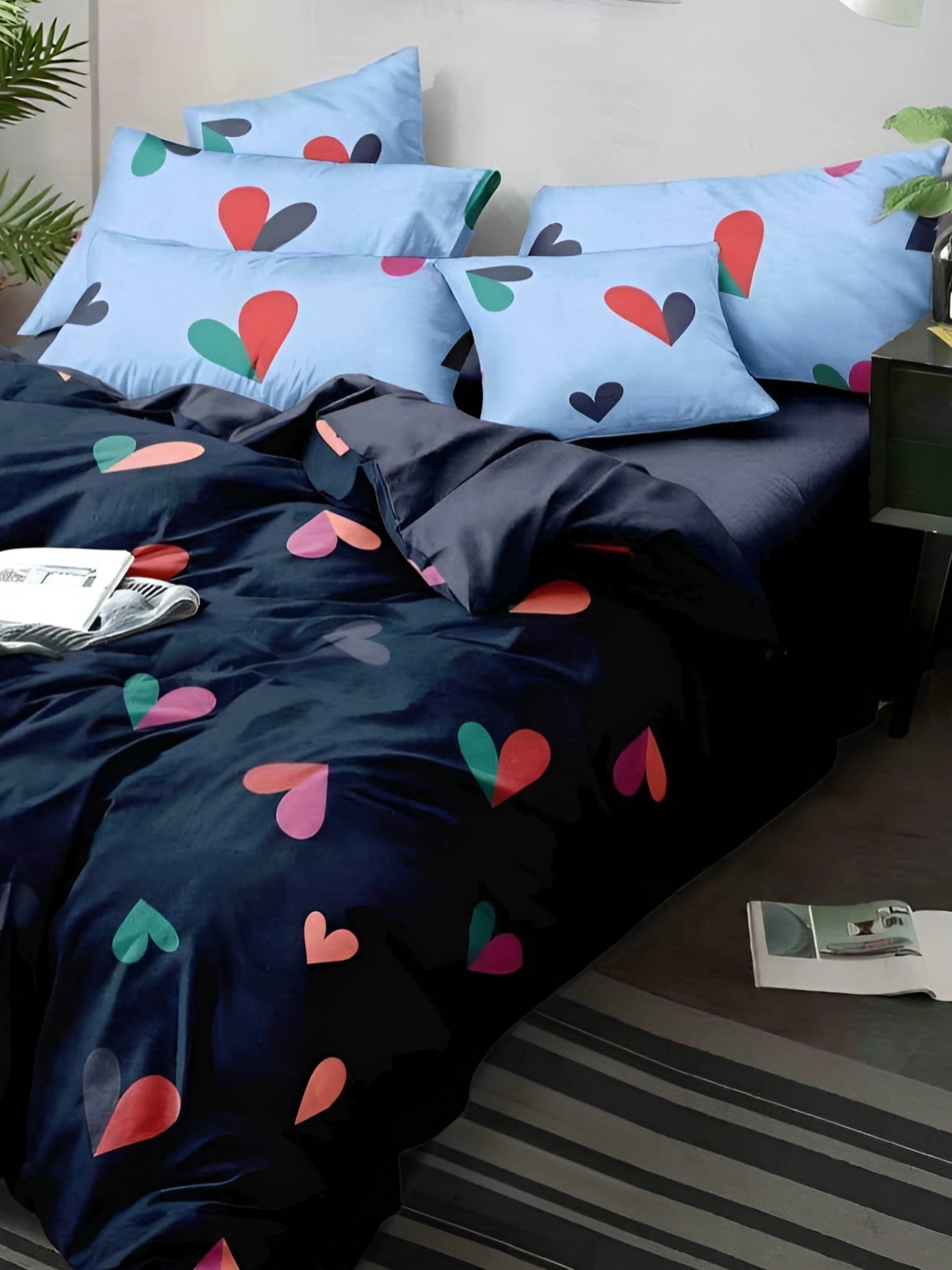 

Laying Style Blue & Pink 4 Pieces Quirky Printed Double King Bedding Set