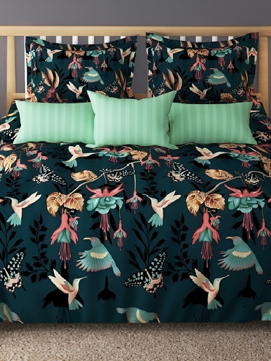

Laying Style Green & Pink 4 Pieces Floral Printed Double King Bedding Set