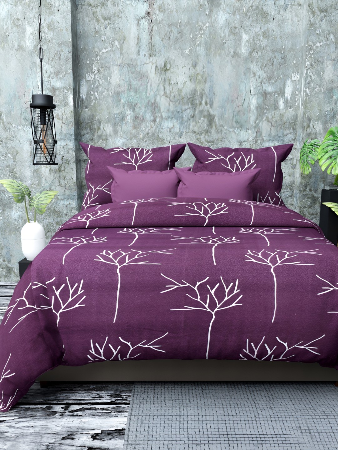 

Laying Style Purple & White 4 Pieces Floral Printed Double King Bedding Set
