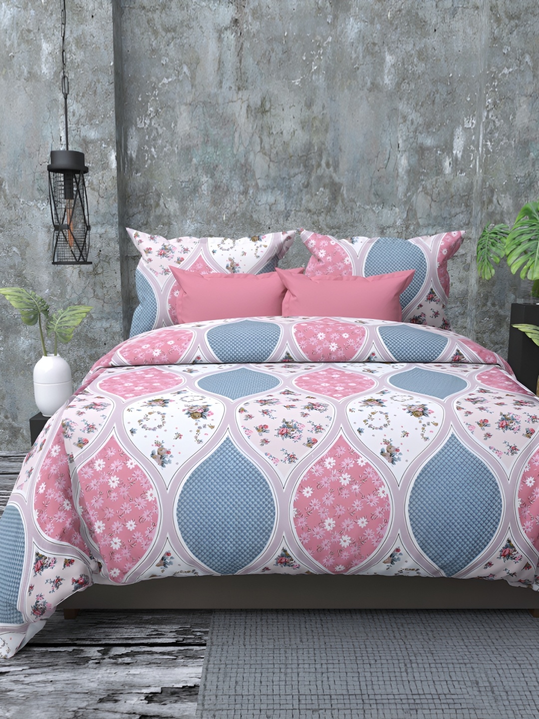 

Laying Style White & Pink 4 Pieces Floral Printed Double King Regular Bedding Set
