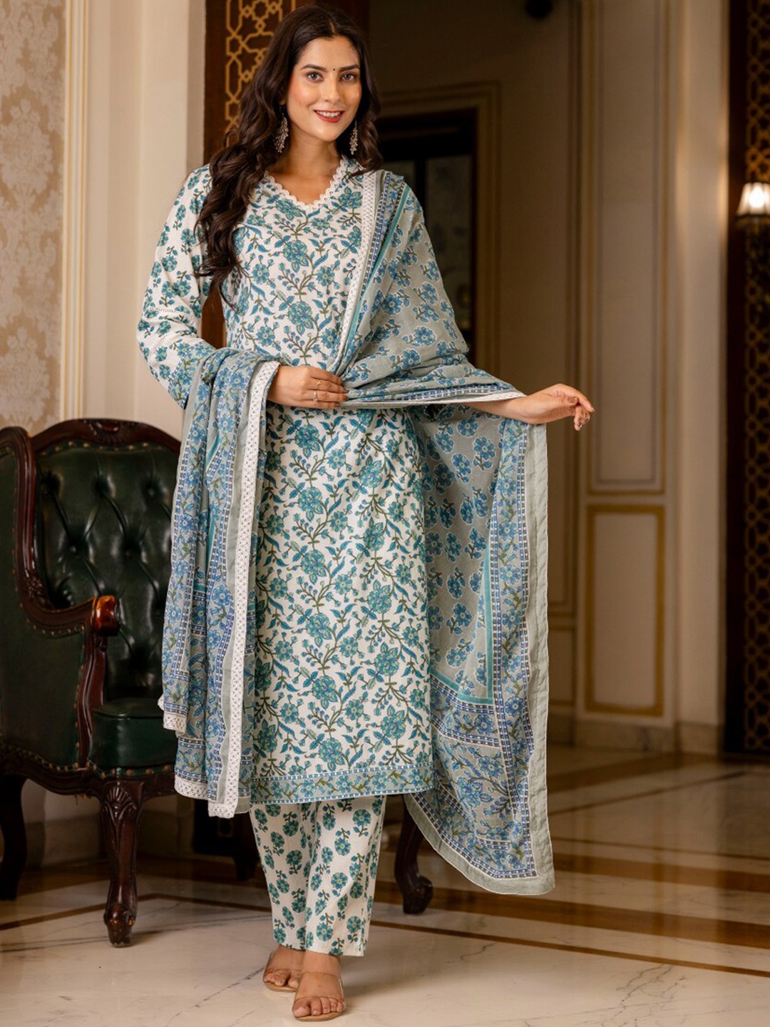 

Rangeelo Floral Printed Regular Pure Cotton Kurta with Palazzos & With Dupatta, Blue