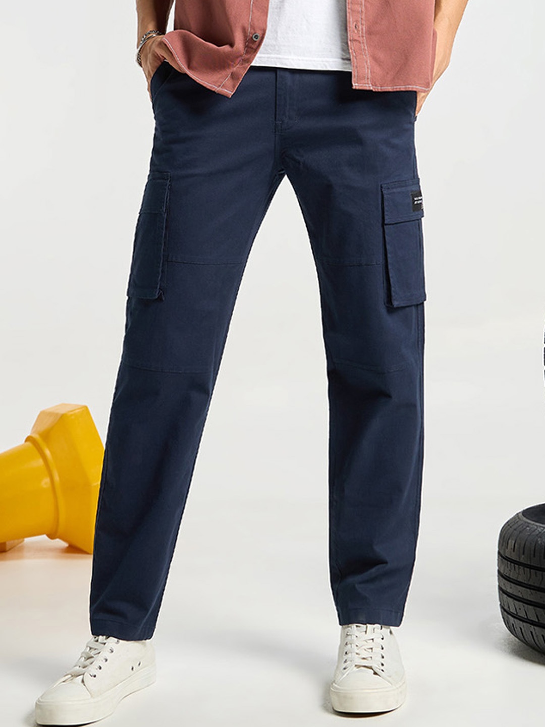 

Beyoung Men Original Mid-Rise Cotton Cargos Trouser, Blue