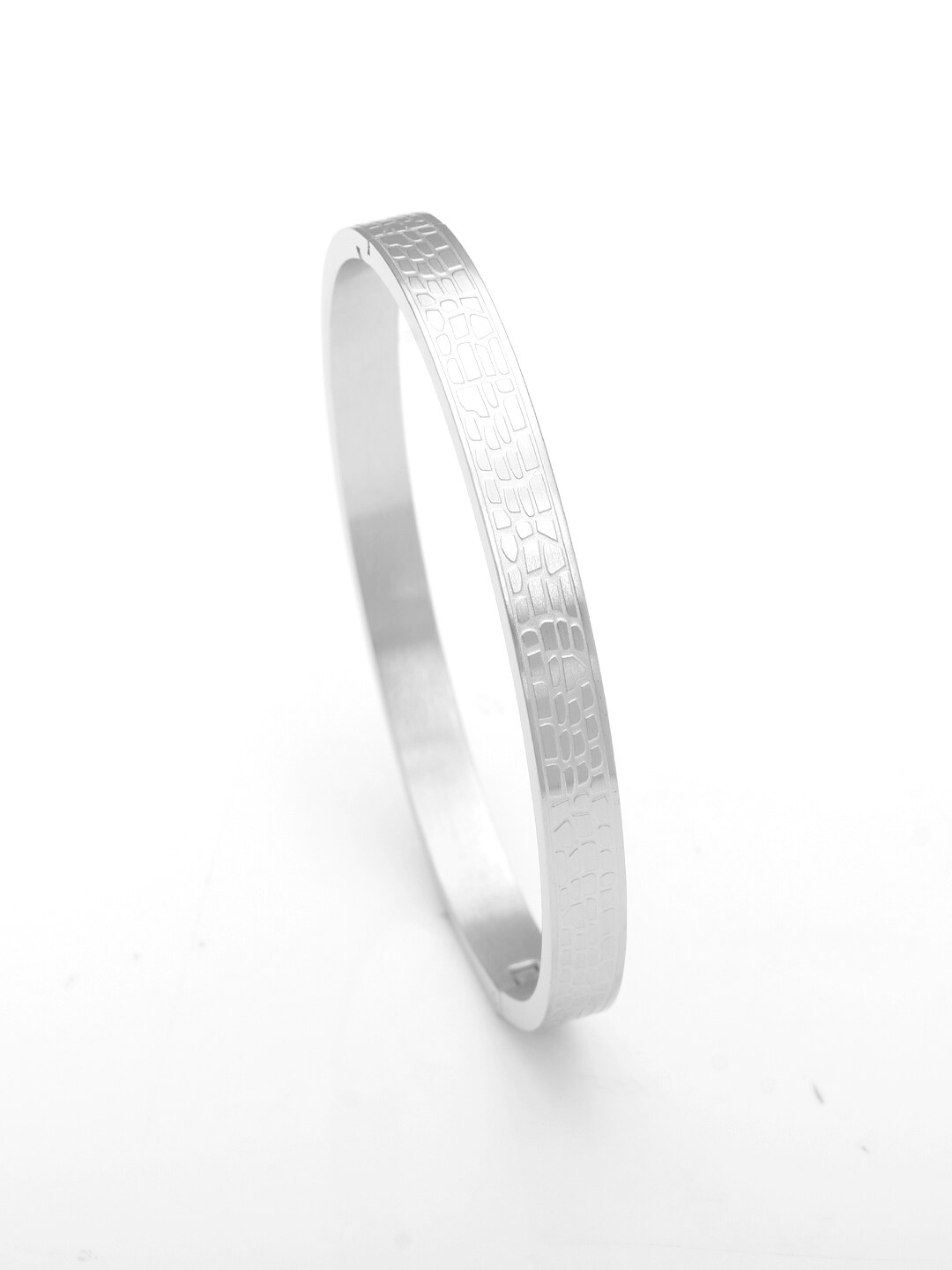 

SWASHAA Silver-Plated Bangle-Style Bracelet