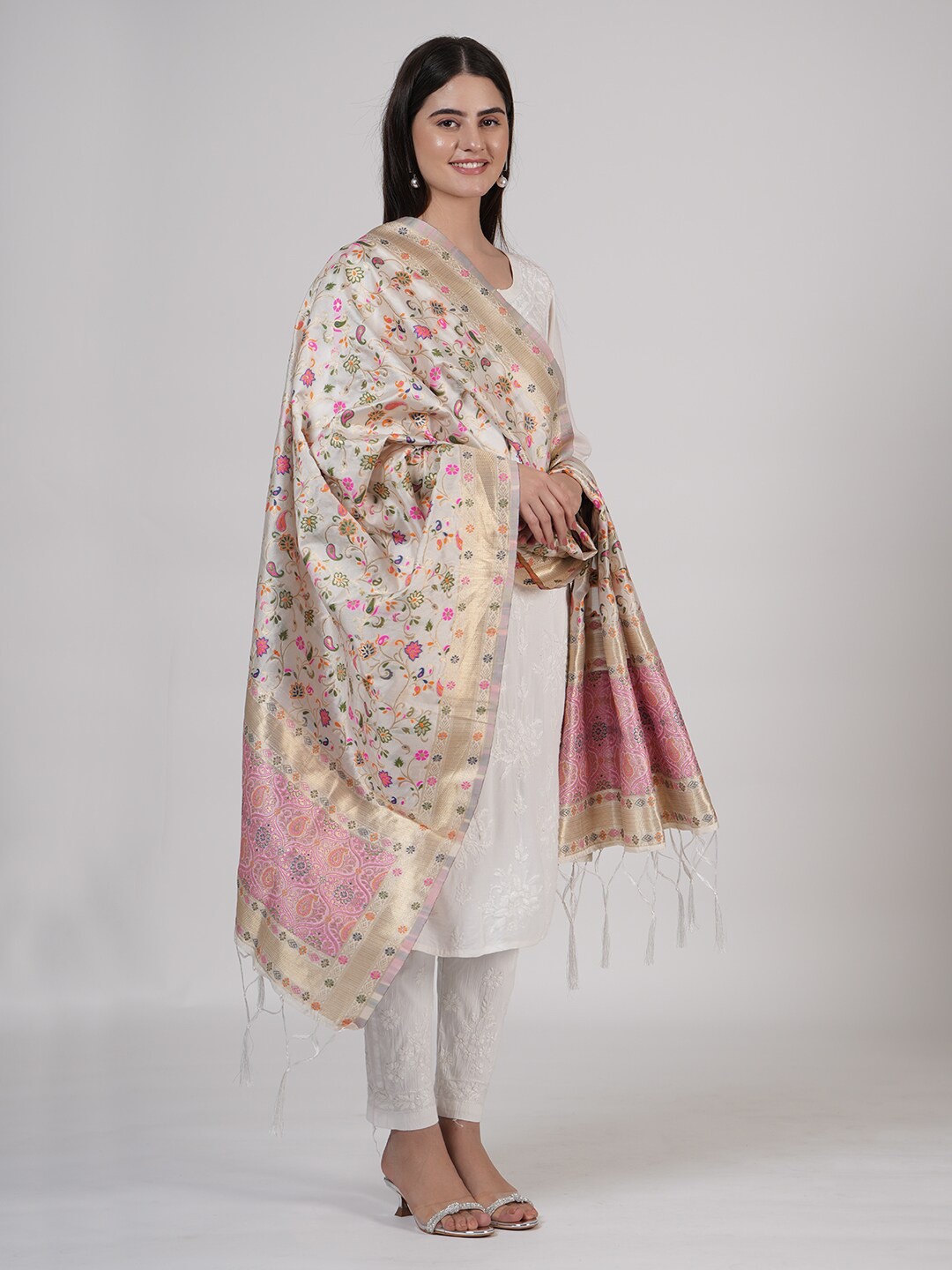 

MUFFLY Woven Design Dupatta with Zari, White