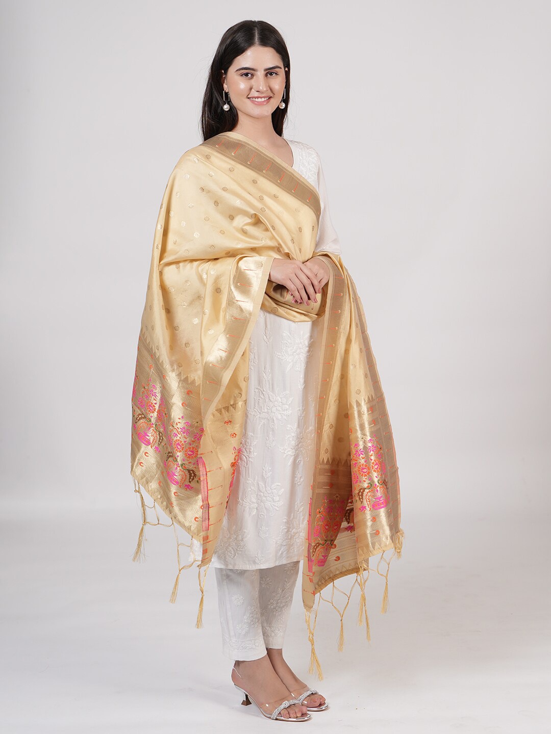 

MUFFLY Ethnic Motifs Woven Design Paithani Banarasi Silk Dupatta with Zari, Gold