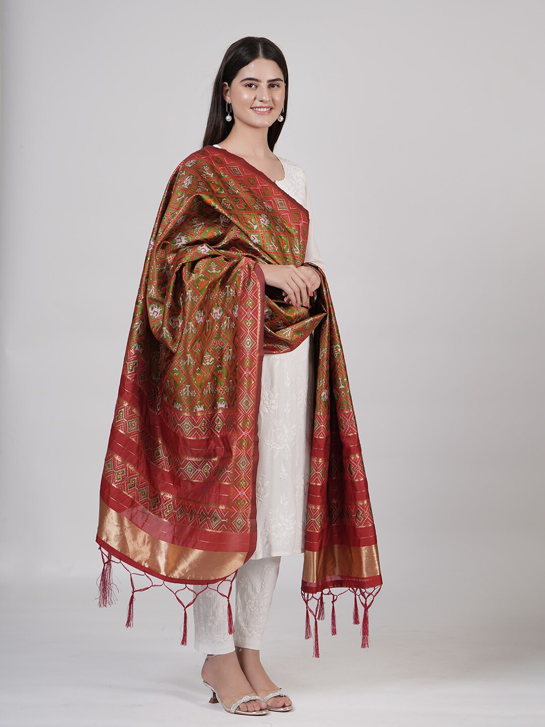 

MUFFLY Ethnic Motifs Woven Design Dupatta with Zari, Green
