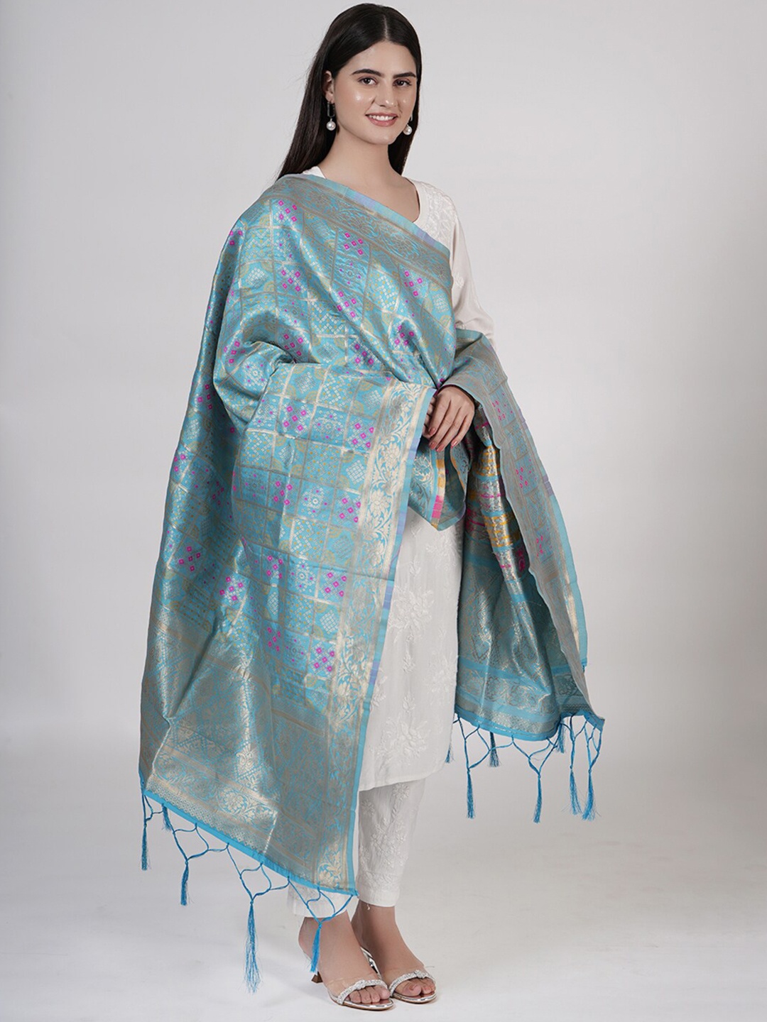 

MUFFLY Bandhani Woven Designed Silk Dupatta with Zari, Turquoise blue