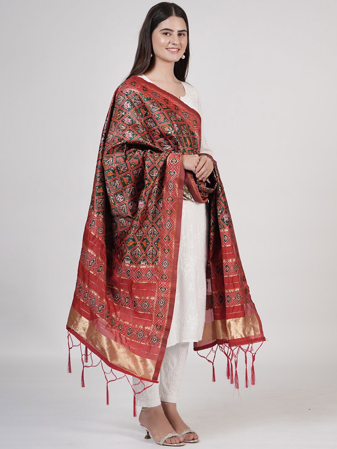 

MUFFLY Ethnic Motifs Woven Design Dupatta with Zari, Maroon