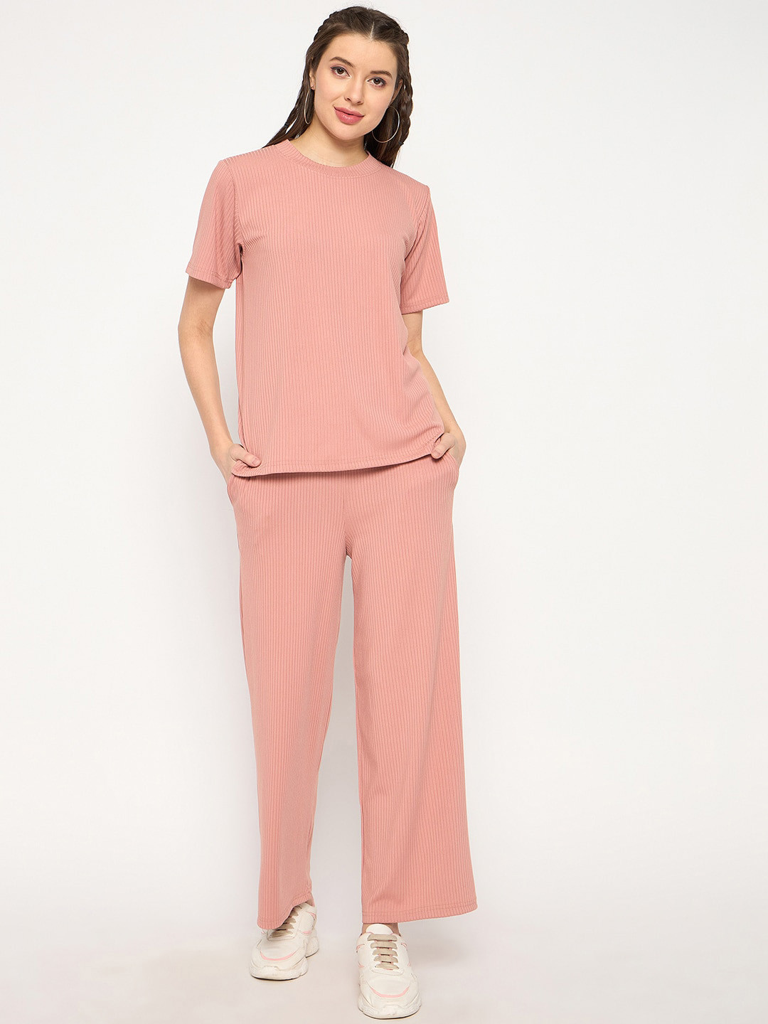 

Camey Solid Round Neck Casual T-Shirt With Trousers, Pink