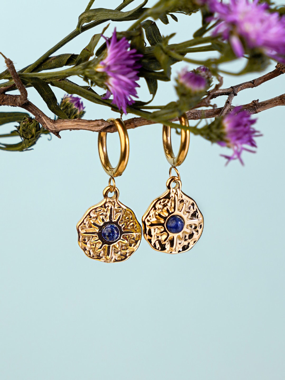 

SWASHAA Gold-Plated Stainless Steel Contemporary Drop Earrings