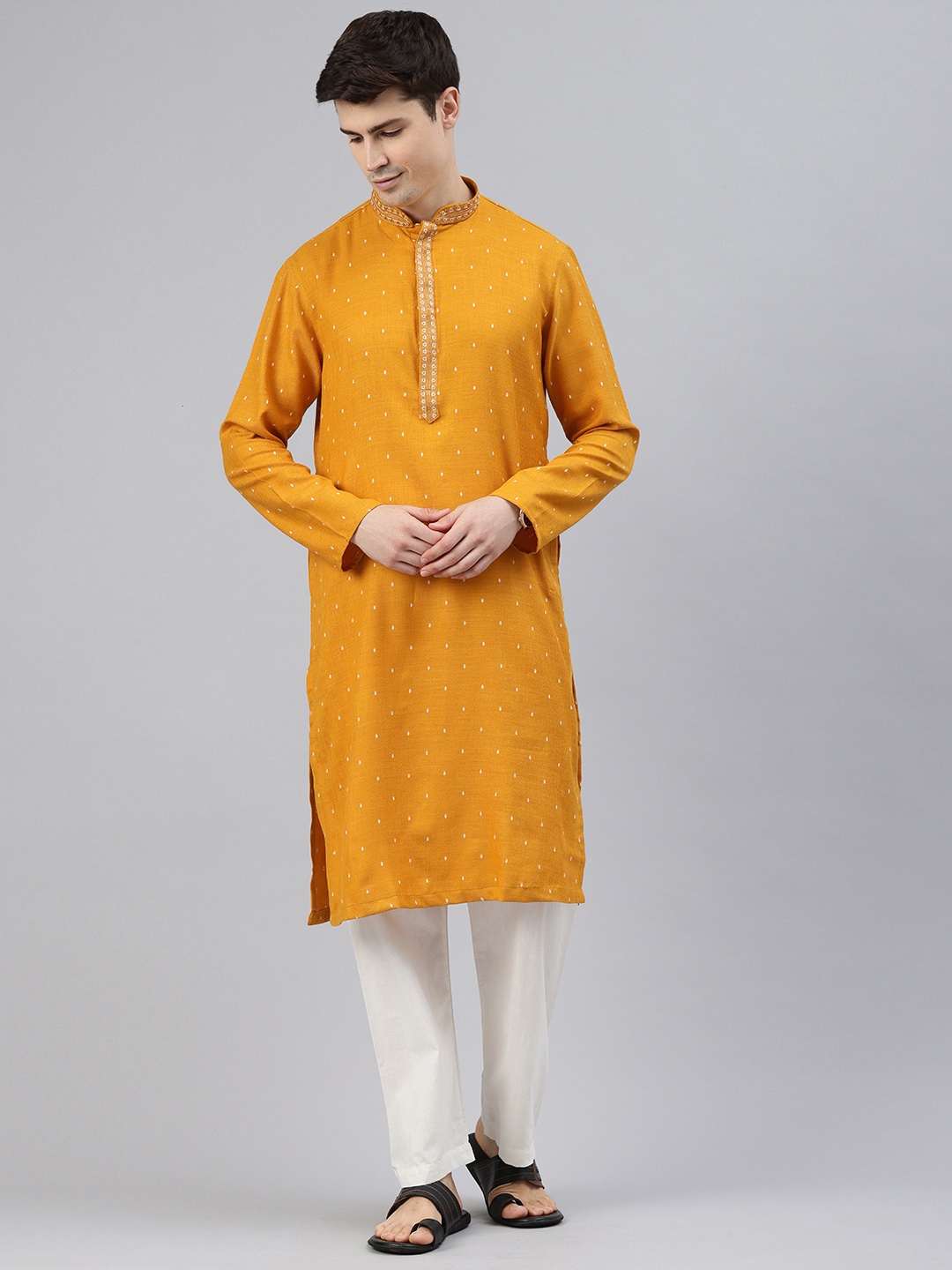 

Manthan Self Design Mandarin Collar Kurta Set, Mustard