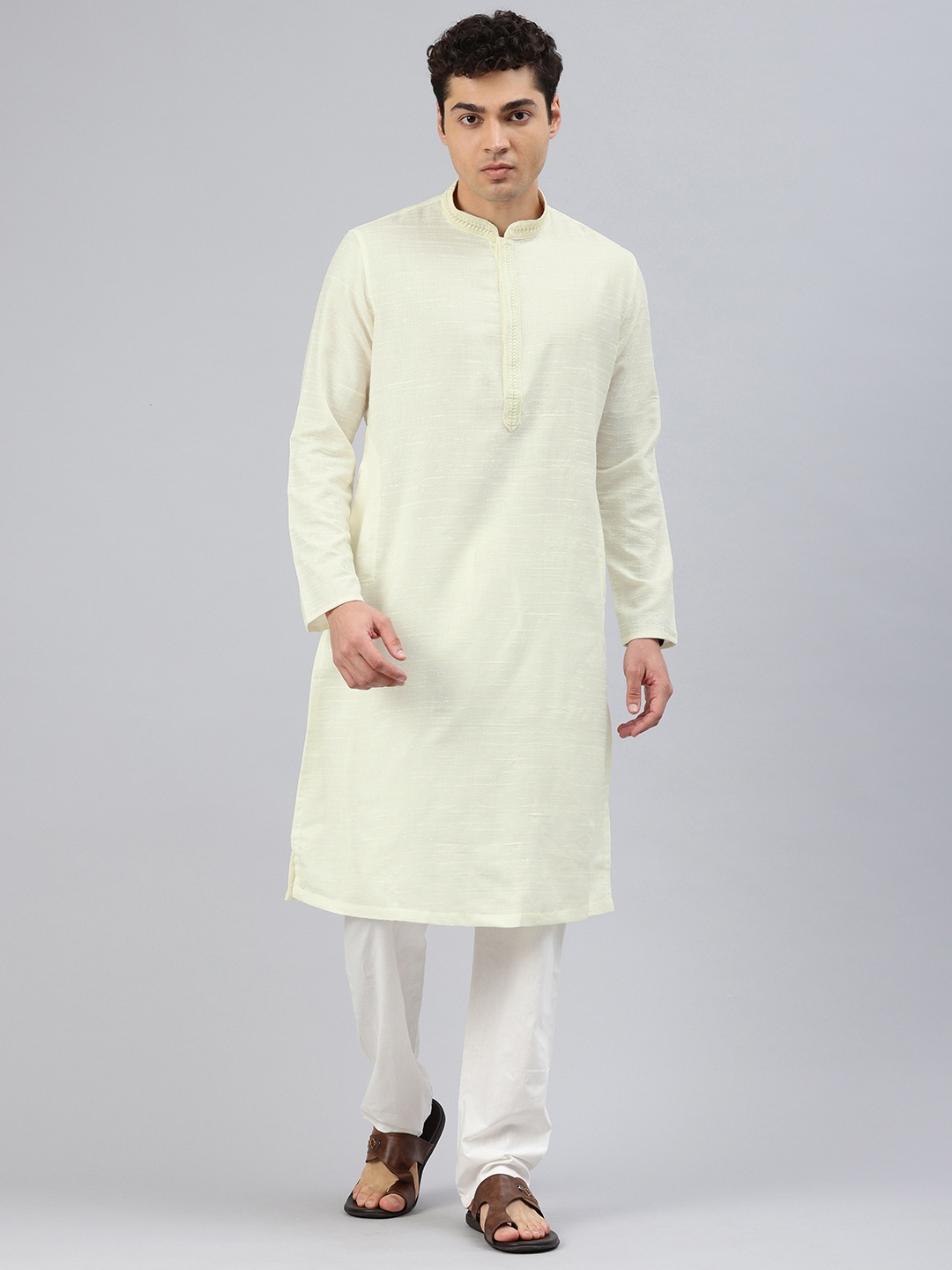 

Manthan Regular Kurta with Pyjama, Cream