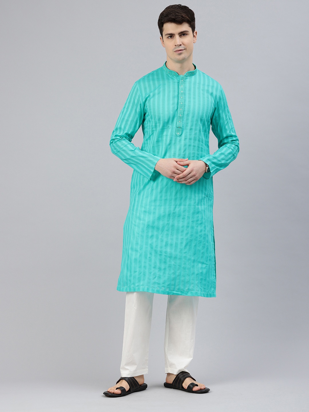 

Manthan Striped Mandarin Collar Kurta Set, Green