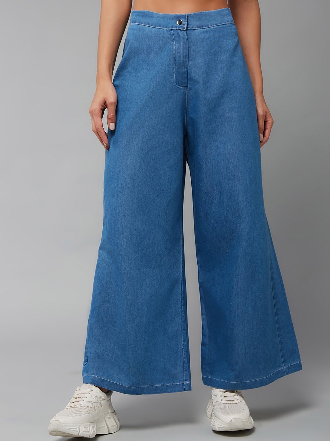 

Miss Chase Women Relaxed Fit High-Rise Clean Look Stretchable Jeans, Blue