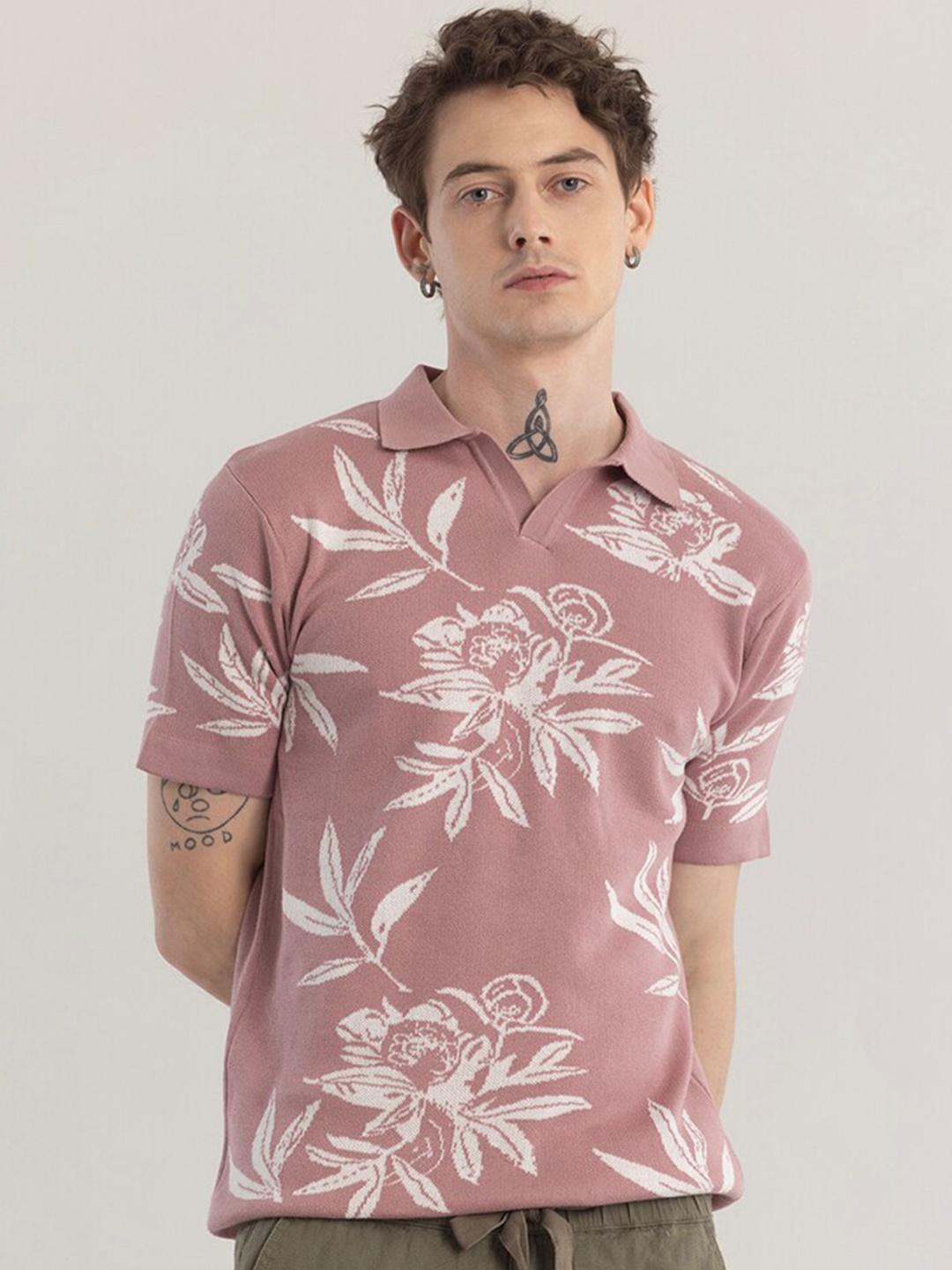 

Snitch Mauve & White Floral Printed Polo Collar Cotton Slim Fit T-shirt