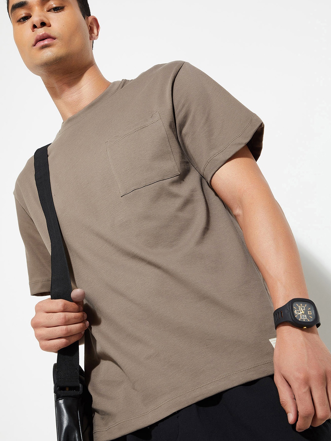 

max URB_N Men Oversized Solid T-shirt, Grey