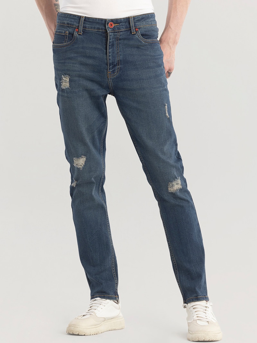 

Snitch Navy Blue Men Jean Slim Fit Mildly Distressed Light Fade Stretchable Jeans