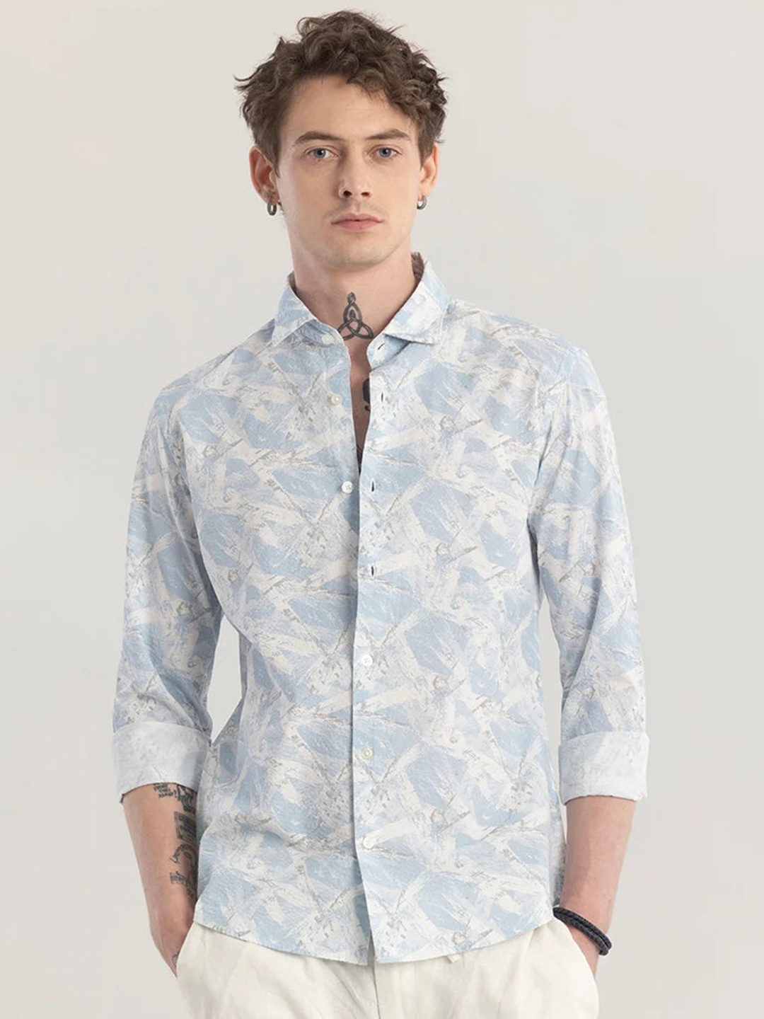 

Snitch Men Straight Skinny Fit Floral Printed Cotton Casual Shirt, Blue