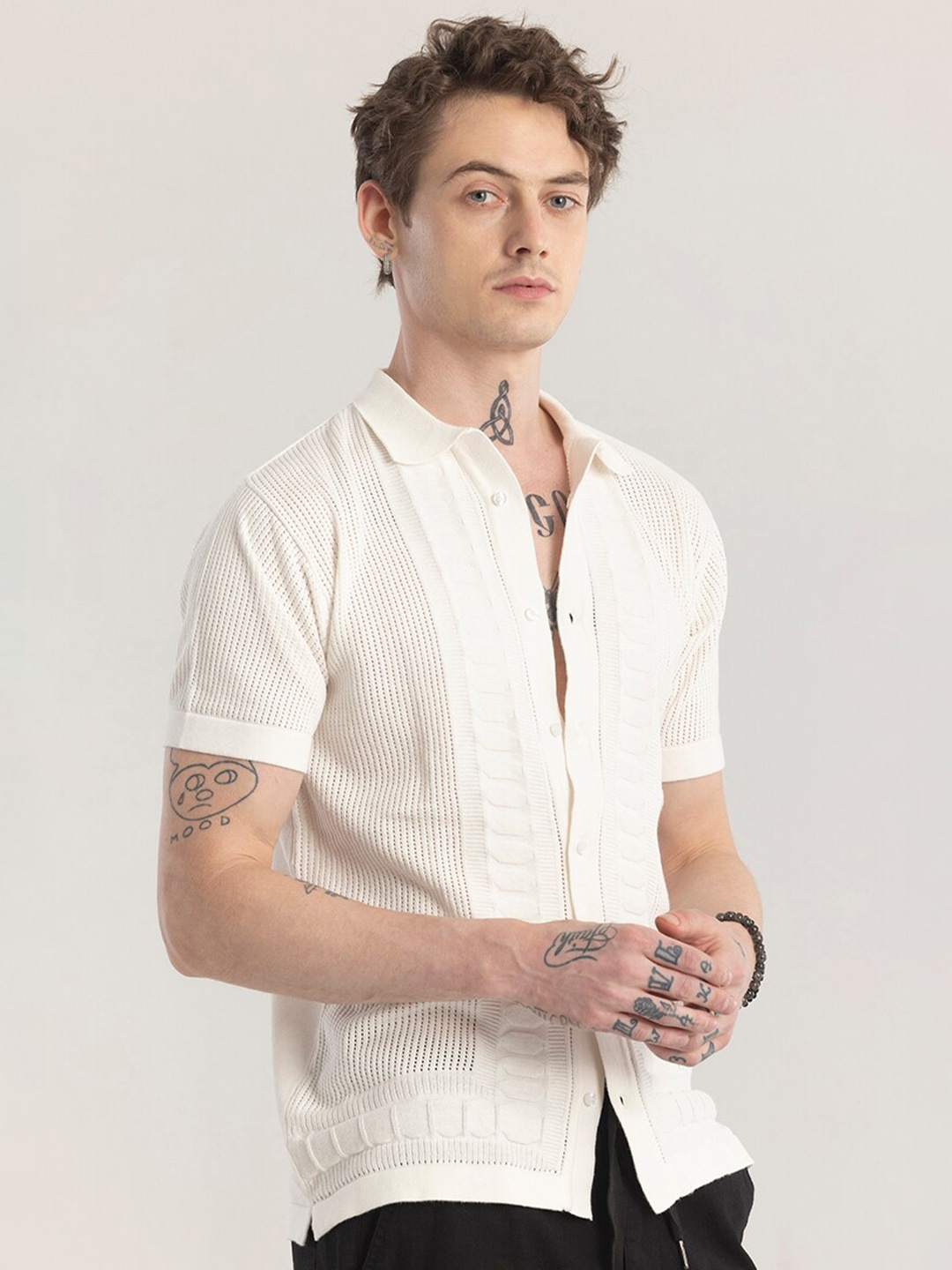 

Snitch Straight Slim Fit Spread Collar Short Sleeves Cotton Casual Shirt, Off white