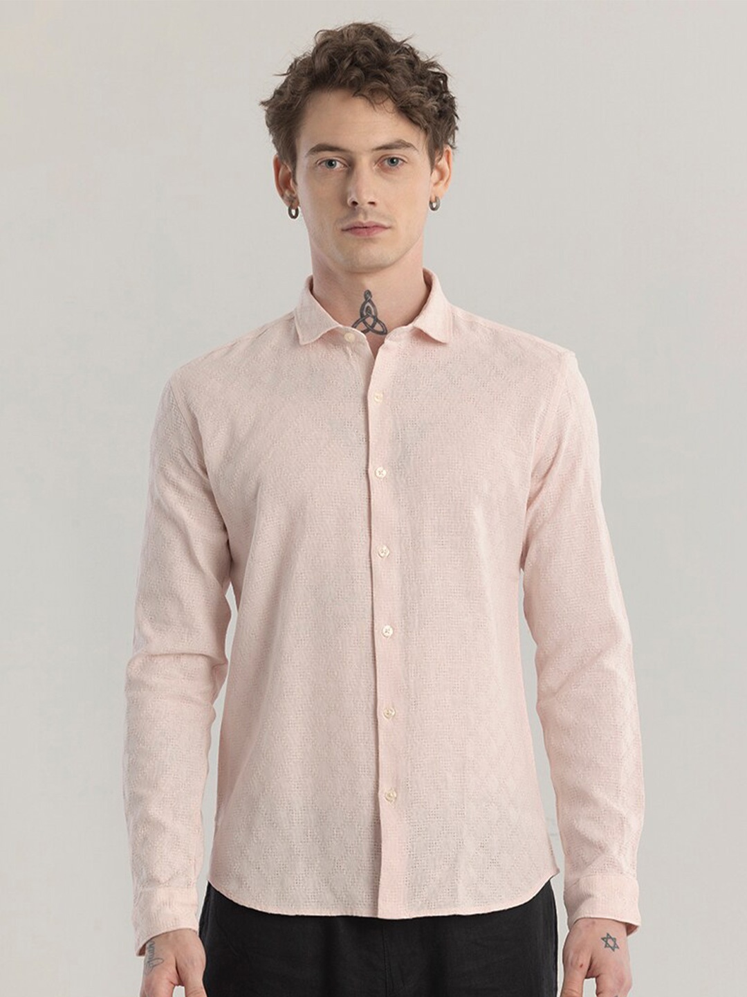 

Snitch Straight Slim Fit Cotton Casual Shirt, Peach