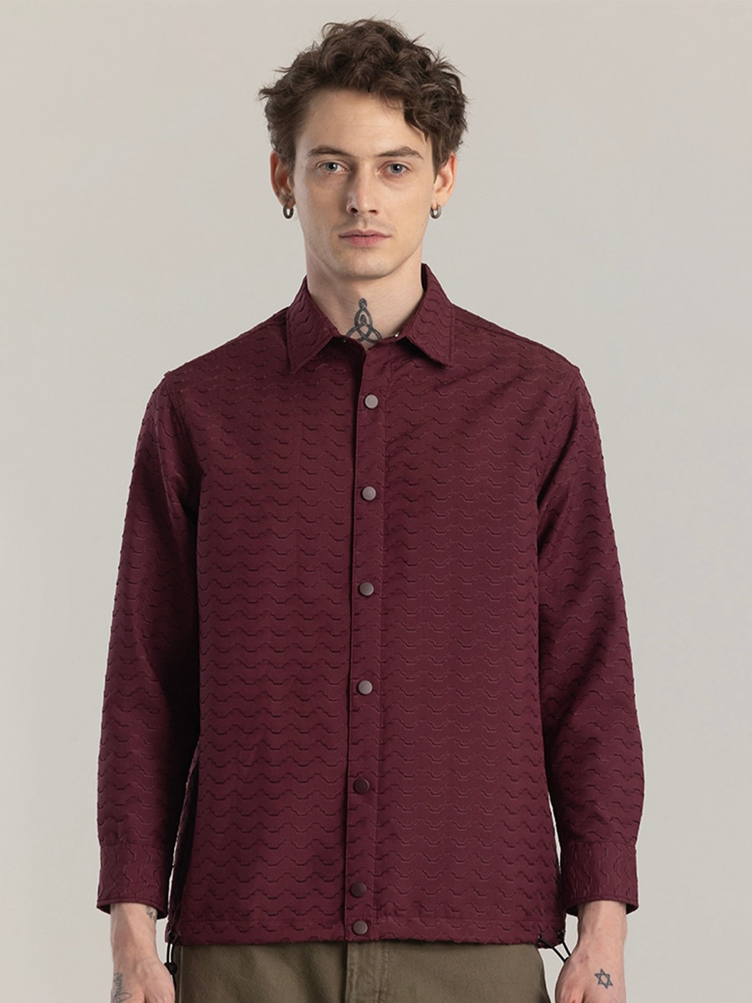 

Snitch Maroon Straight Slim Fit Self Design Spread Collar Casual Shirt