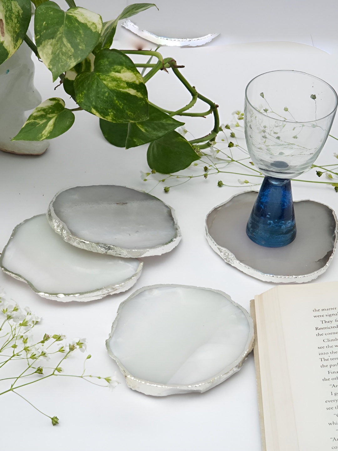 

HOMEARTE White 4 Pieces Agate Stone Coasters