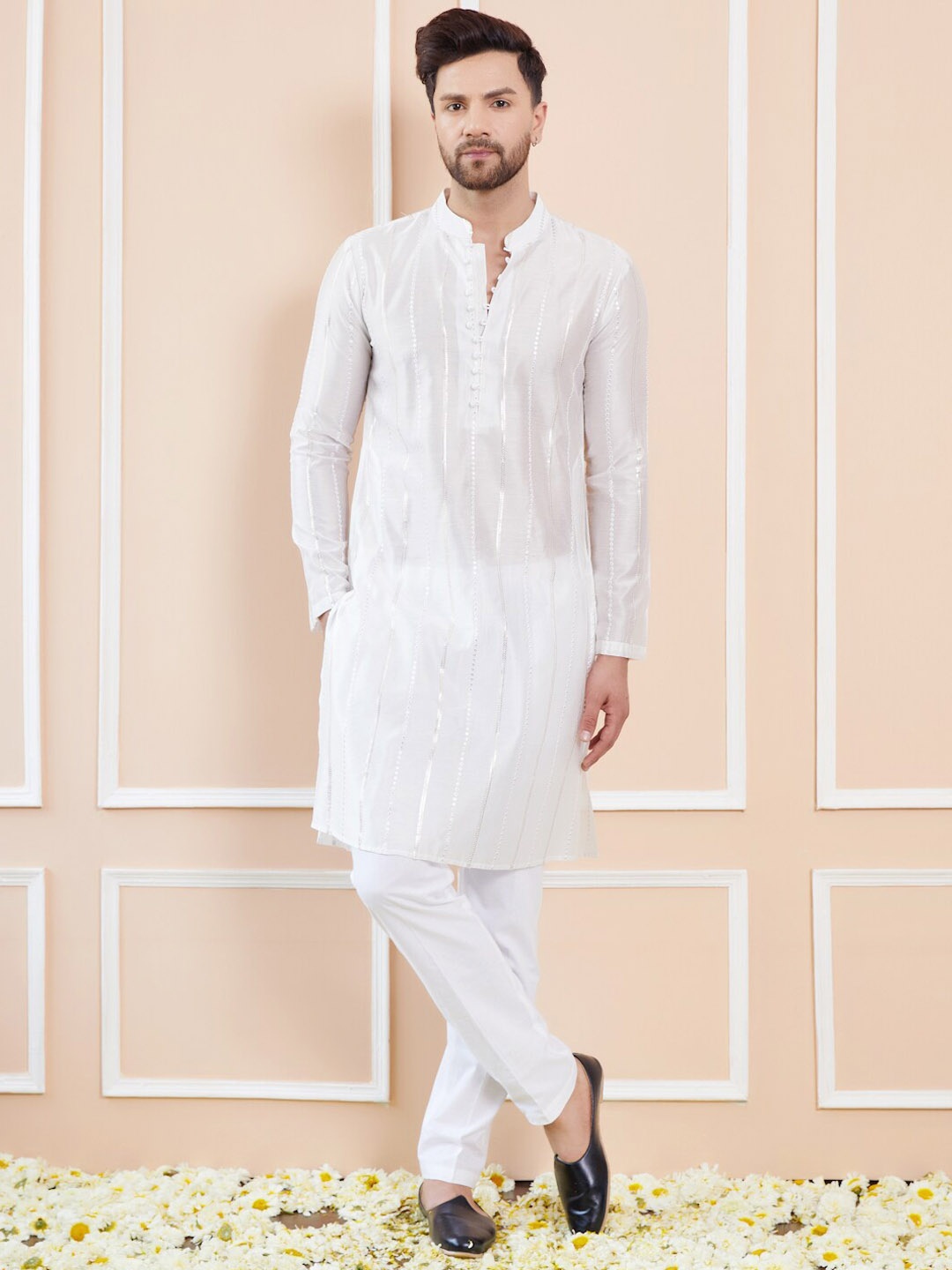 

See Designs Embroidered Regular Sequinned Chanderi Silk Kurta with Pyjamas, Off white