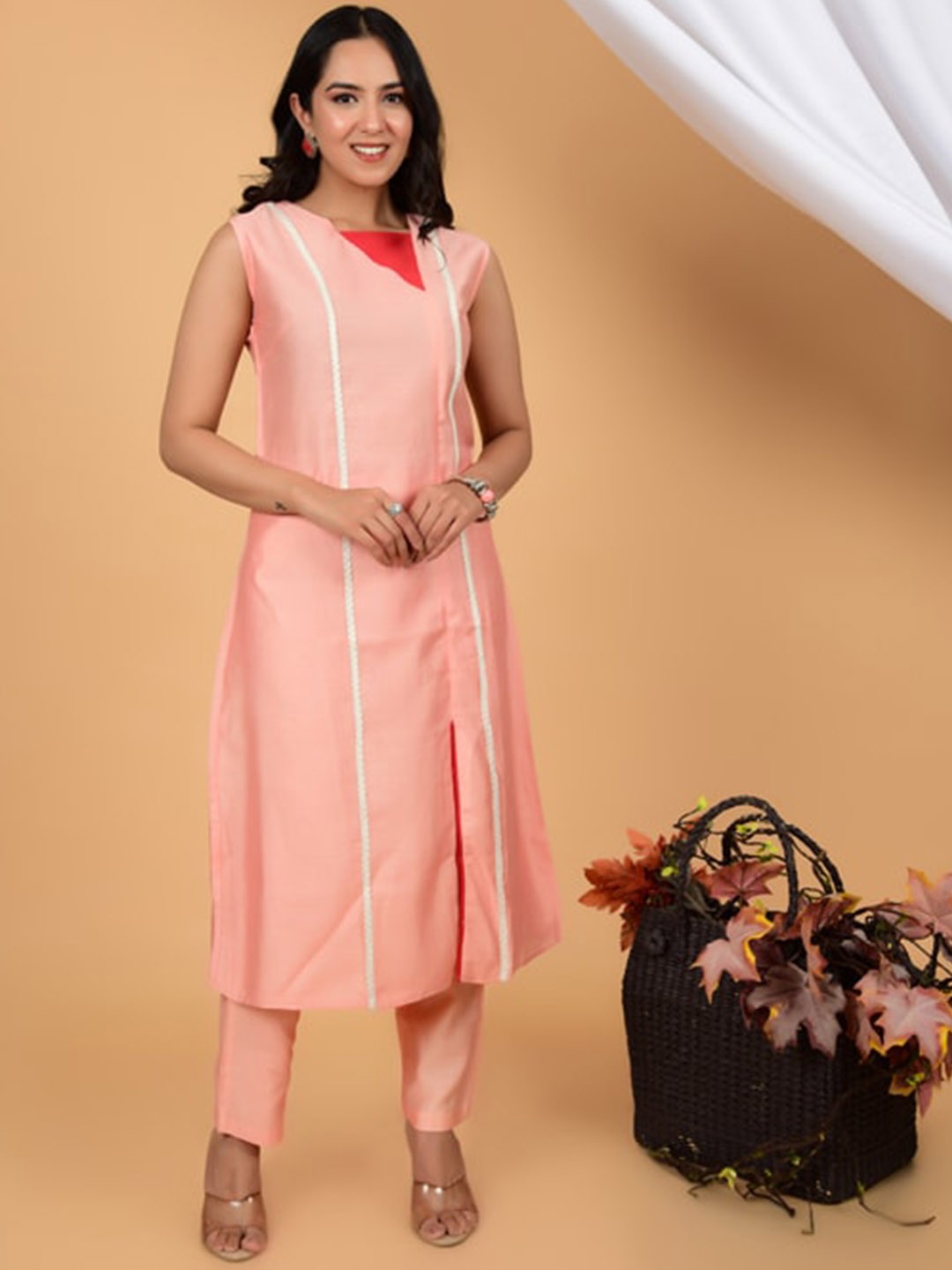 

HANDME Round Neck Sleeveless Chanderi Silk Straight Kurta with Trousers, Peach