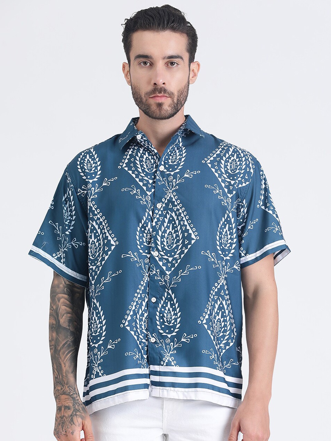 

HEMSTERS Comfort Ethnic Motifs Printed Casual Shirt, Blue