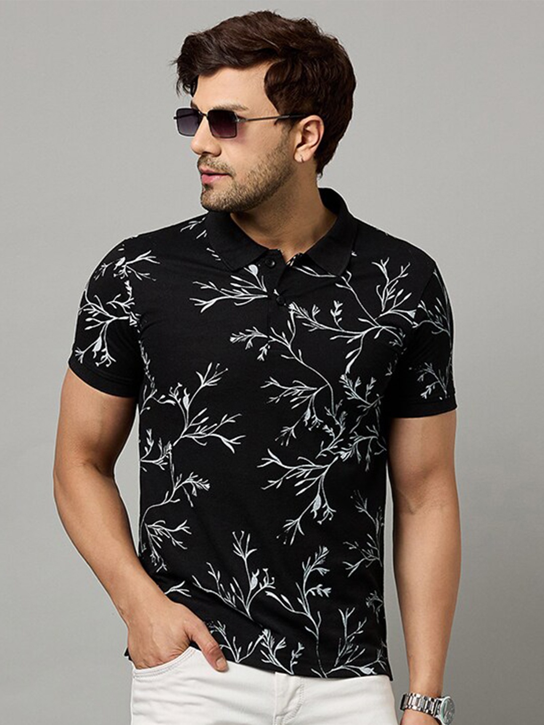 

Zigo Floral Printed Polo Collar Casual T-shirt, Black