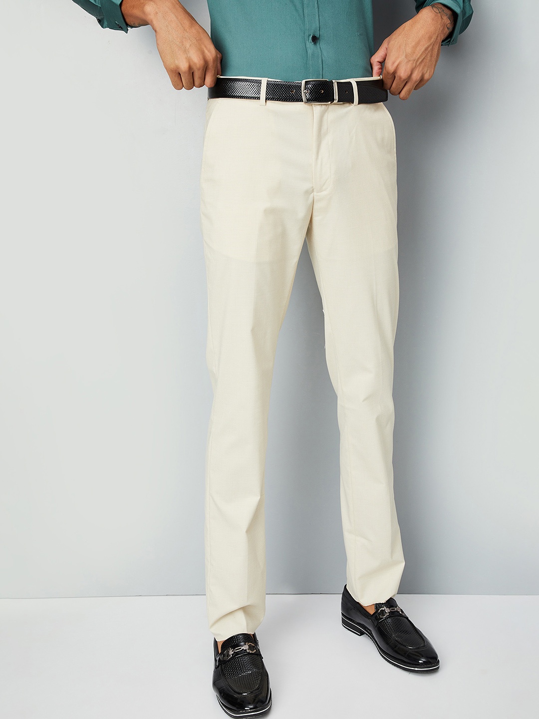 

max Men Regular Trousers, Beige