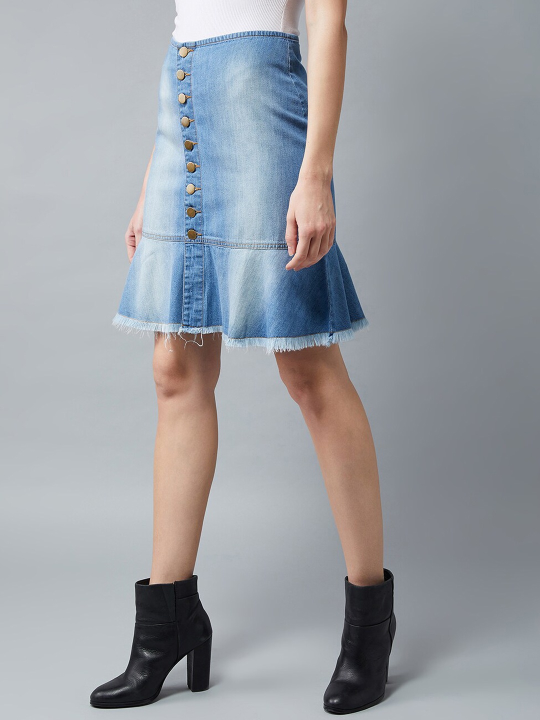 

DOLCE CRUDO Blue Flared Knee Length A-Line Denim Skirt